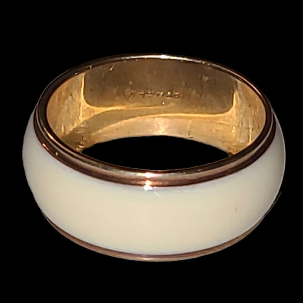 Vintage 18K HGE Cream‎ Enamel Band Ring Size 5 Unisex Gold Tone Statement